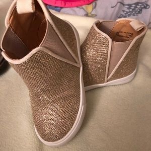 Beutifull bootie for little girl